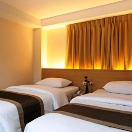 Gateway Hotel Pratunam Bangkok Esterno foto
